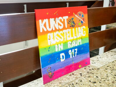 Buntes Gemälde Kustausstellung